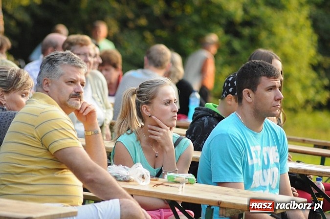 Zdjęcie w galerii na portalu naszraciborz.pl: Noc Świętojańska w parku w Kornicach wiadomości z regionu