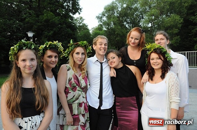 Zdjęcie w galerii na portalu naszraciborz.pl: Noc Świętojańska w parku w Kornicach wiadomości z regionu