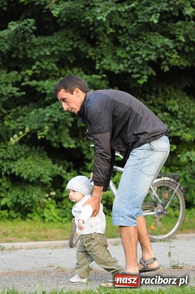 Zdjęcie w galerii na portalu naszraciborz.pl: Noc Świętojańska w parku w Kornicach wiadomości z regionu