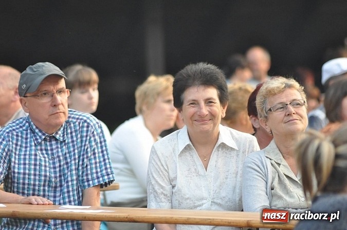 Zdjęcie w galerii na portalu naszraciborz.pl: Noc Świętojańska w parku w Kornicach wiadomości z regionu