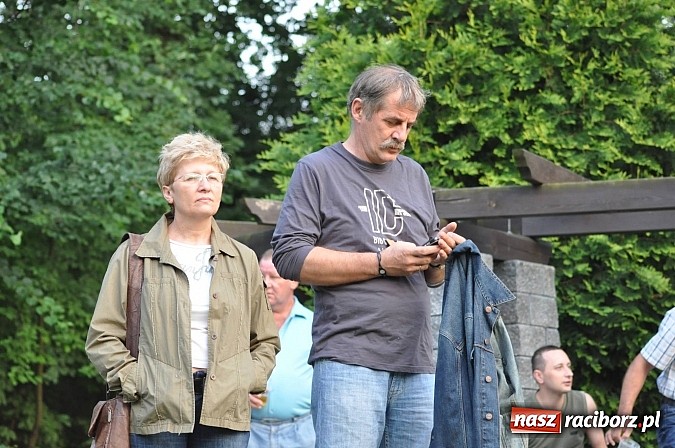 Zdjęcie w galerii na portalu naszraciborz.pl: Noc Świętojańska w parku w Kornicach wiadomości z regionu