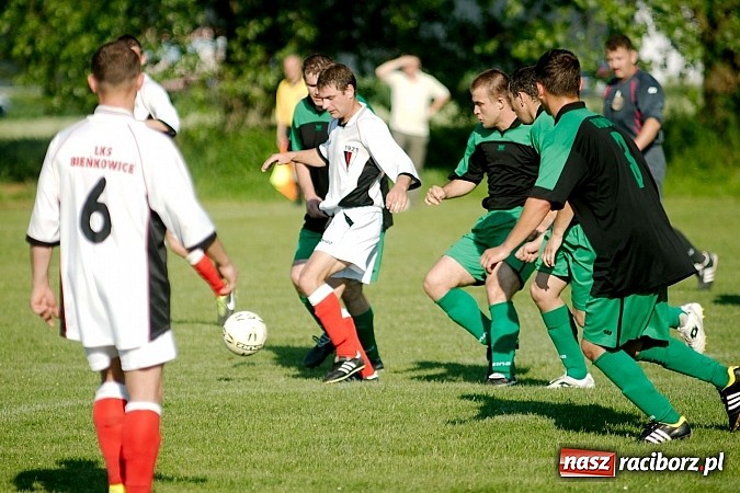 Zdjęcie w galerii na portalu naszraciborz.pl: Bieńkowice pokonały rezerwy Gaszowic wiadomości z regionu