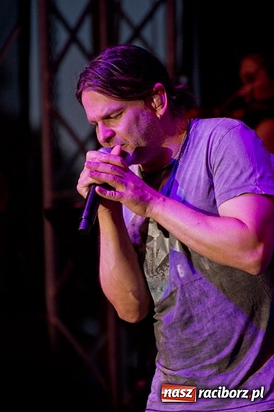 Zdjęcie w galerii na portalu naszraciborz.pl: Ray Wilson z Genesis dał dobry koncert, ale nie przyciągnął tłumów wiadomości z regionu