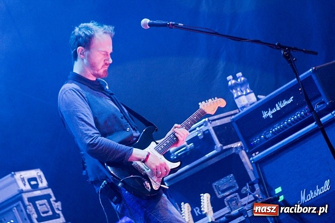 Zdjęcie w galerii na portalu naszraciborz.pl: Ray Wilson z Genesis dał dobry koncert, ale nie przyciągnął tłumów wiadomości z regionu