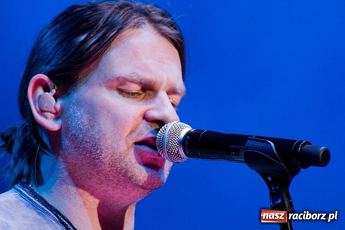 Zdjęcie w galerii na portalu naszraciborz.pl: Ray Wilson z Genesis dał dobry koncert, ale nie przyciągnął tłumów wiadomości z regionu