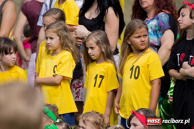 Zdjęcie w galerii na portalu naszraciborz.pl: Dzieci bawiły się z Majką Jeżowską wiadomości z regionu
