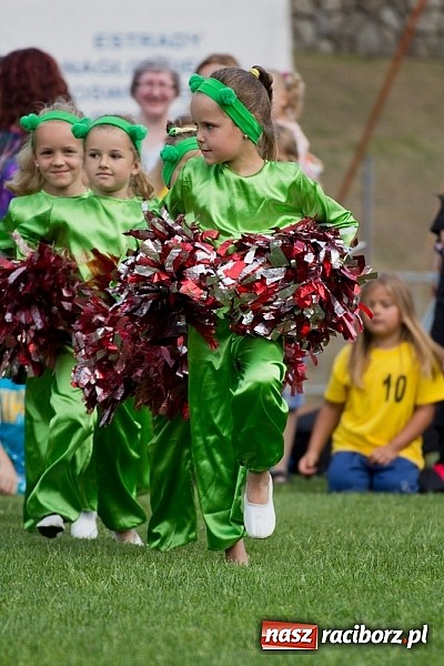 Zdjęcie w galerii na portalu naszraciborz.pl: Dzieci bawiły się z Majką Jeżowską wiadomości z regionu