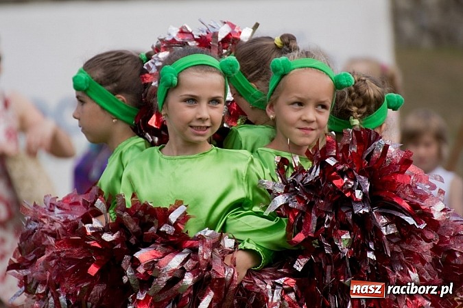 Zdjęcie w galerii na portalu naszraciborz.pl: Dzieci bawiły się z Majką Jeżowską wiadomości z regionu