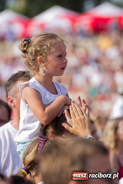 Zdjęcie w galerii na portalu naszraciborz.pl: Dzieci bawiły się z Majką Jeżowską wiadomości z regionu