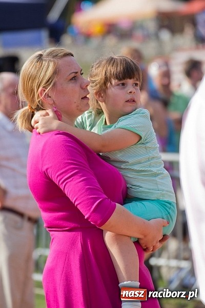 Zdjęcie w galerii na portalu naszraciborz.pl: Dzieci bawiły się z Majką Jeżowską wiadomości z regionu