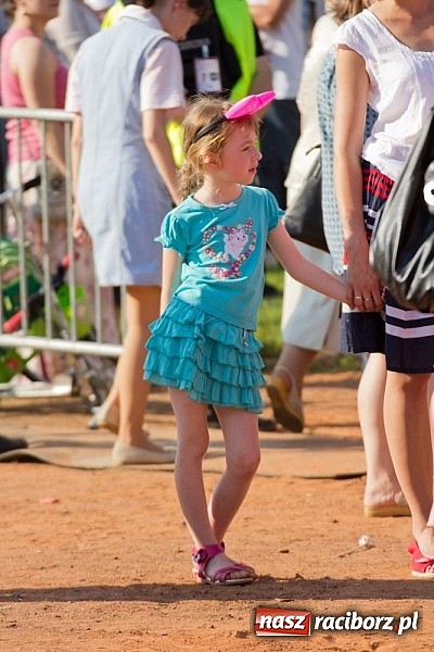 Zdjęcie w galerii na portalu naszraciborz.pl: Dzieci bawiły się z Majką Jeżowską wiadomości z regionu