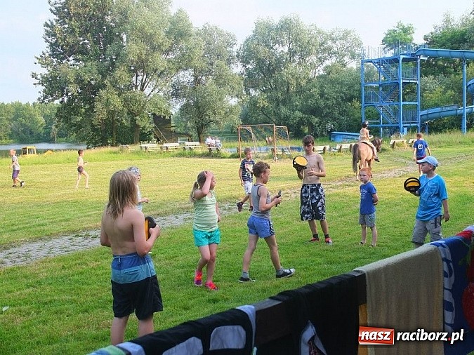 Zdjęcie w galerii na portalu naszraciborz.pl: Łamatorzy na pikniku zakończyli sezon wiadomości z regionu