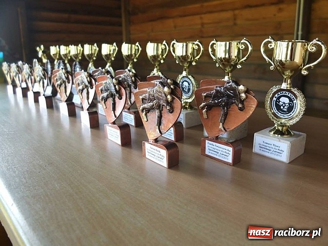 Zdjęcie w galerii na portalu naszraciborz.pl: Łamatorzy na pikniku zakończyli sezon wiadomości z regionu