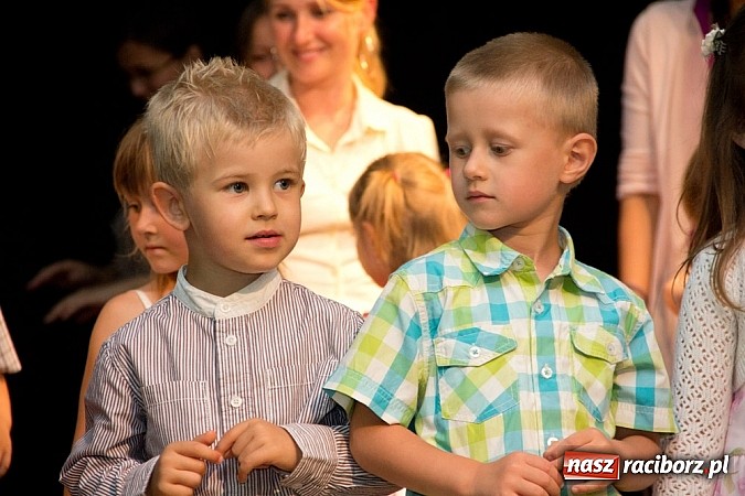 Zdjęcie w galerii na portalu naszraciborz.pl: W MDK-u podsumowali rok szkolny wiadomości z regionu