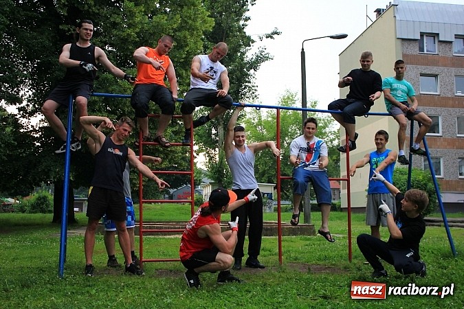 Zdjęcie w galerii na portalu naszraciborz.pl: Młodzi z pasją. Czy w Raciborzu powstanie Street Workout Park? wiadomości z regionu
