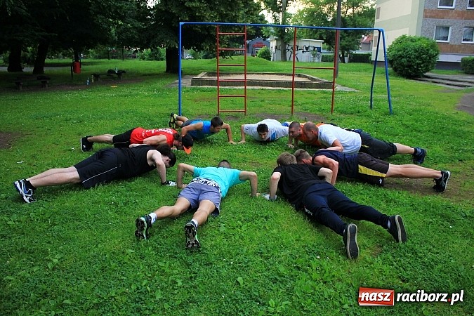 Zdjęcie w galerii na portalu naszraciborz.pl: Młodzi z pasją. Czy w Raciborzu powstanie Street Workout Park? wiadomości z regionu