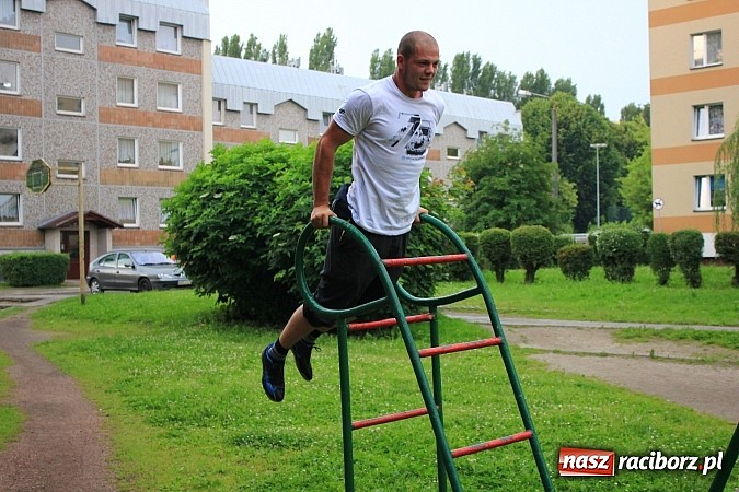 Zdjęcie w galerii na portalu naszraciborz.pl: Młodzi z pasją. Czy w Raciborzu powstanie Street Workout Park? wiadomości z regionu