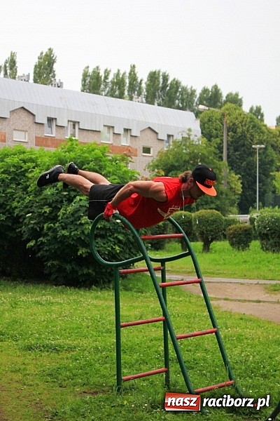 Zdjęcie w galerii na portalu naszraciborz.pl: Młodzi z pasją. Czy w Raciborzu powstanie Street Workout Park? wiadomości z regionu