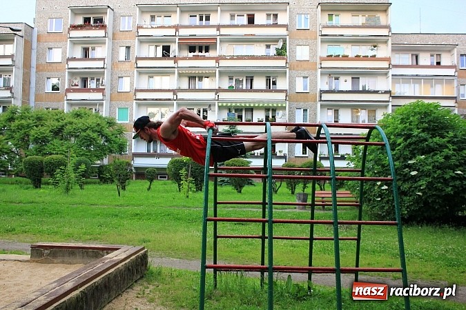 Zdjęcie w galerii na portalu naszraciborz.pl: Młodzi z pasją. Czy w Raciborzu powstanie Street Workout Park? wiadomości z regionu