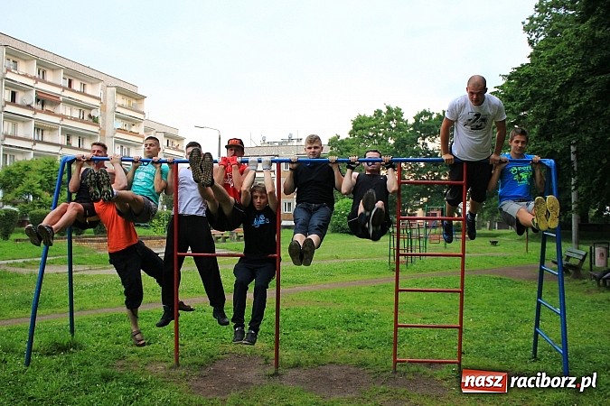 Zdjęcie w galerii na portalu naszraciborz.pl: Młodzi z pasją. Czy w Raciborzu powstanie Street Workout Park? wiadomości z regionu