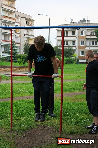 Zdjęcie w galerii na portalu naszraciborz.pl: Młodzi z pasją. Czy w Raciborzu powstanie Street Workout Park? wiadomości z regionu