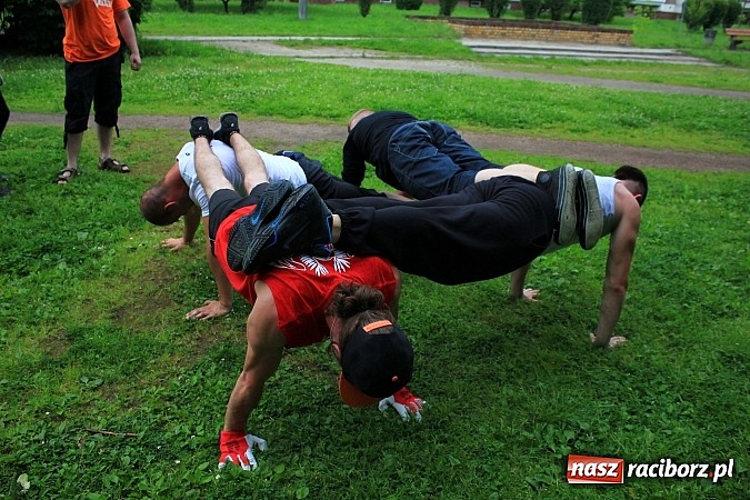 Zdjęcie w galerii na portalu naszraciborz.pl: Młodzi z pasją. Czy w Raciborzu powstanie Street Workout Park? wiadomości z regionu