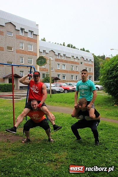 Zdjęcie w galerii na portalu naszraciborz.pl: Młodzi z pasją. Czy w Raciborzu powstanie Street Workout Park? wiadomości z regionu