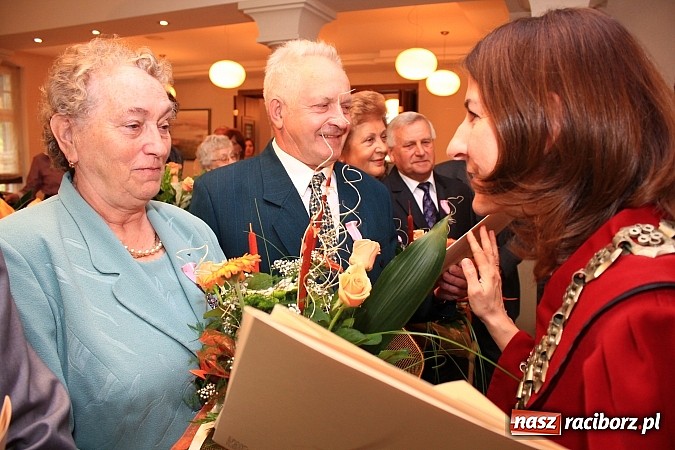 Zdjęcie w galerii na portalu naszraciborz.pl: 50 lat minęło... Wspaniały jubileusz w USC wiadomości z regionu