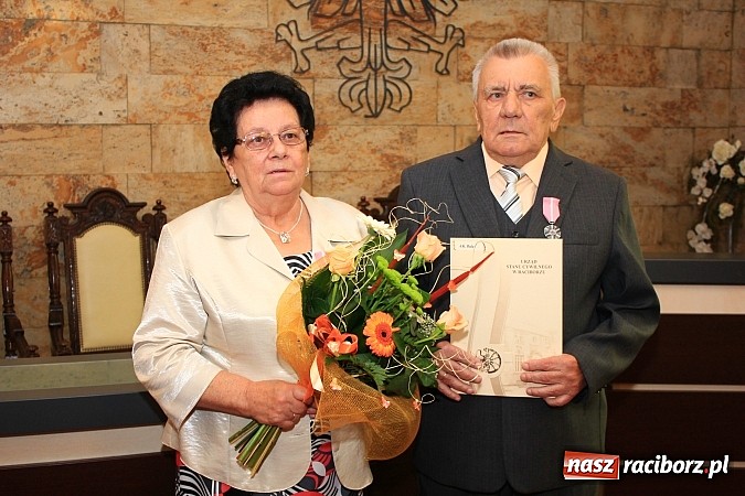 Zdjęcie w galerii na portalu naszraciborz.pl: 50 lat minęło... Wspaniały jubileusz w USC wiadomości z regionu