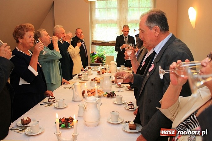 Zdjęcie w galerii na portalu naszraciborz.pl: 50 lat minęło... Wspaniały jubileusz w USC wiadomości z regionu