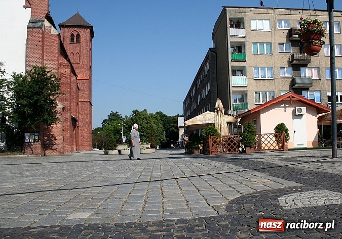 Zdjęcie w galerii na portalu naszraciborz.pl: Szkoła muzyczna wychodzi do mieszkańców wiadomości z regionu