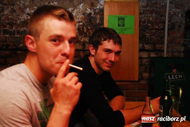 Zdjęcie w galerii na portalu naszraciborz.pl: Magiel towarzyski wiadomości z regionu