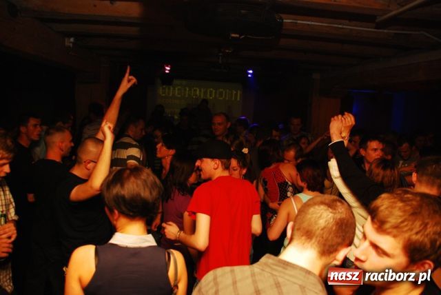 Zdjęcie w galerii na portalu naszraciborz.pl: Magiel towarzyski wiadomości z regionu