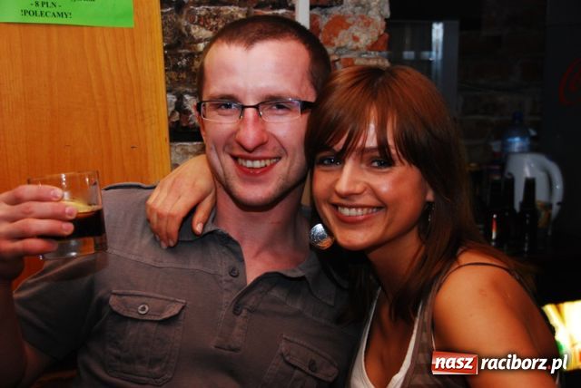 Zdjęcie w galerii na portalu naszraciborz.pl: Magiel towarzyski wiadomości z regionu