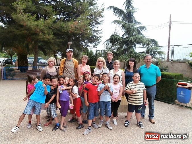 Zdjęcie w galerii na portalu naszraciborz.pl: Przedstawicielki tworkowskiego ZSO z wizytą w Hiszpanii wiadomości z regionu