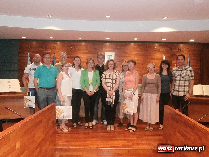 Zdjęcie w galerii na portalu naszraciborz.pl: Przedstawicielki tworkowskiego ZSO z wizytą w Hiszpanii wiadomości z regionu