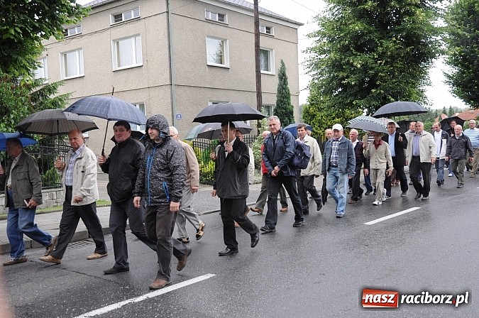 Zdjęcie w galerii na portalu naszraciborz.pl: Bieńkowiczanie pielgrzymowali dziś do Raciborskiej Pani wiadomości z regionu