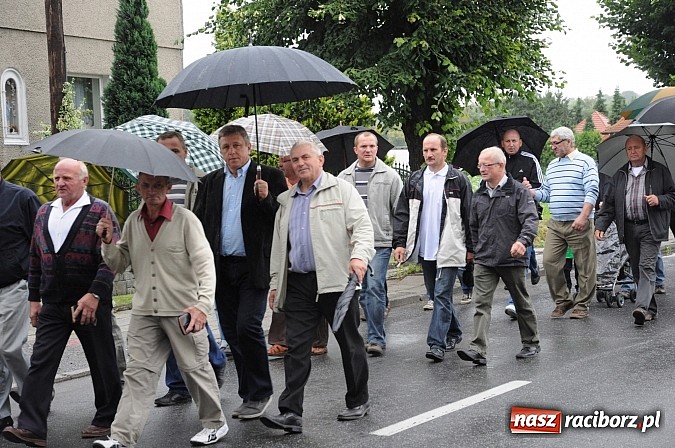 Zdjęcie w galerii na portalu naszraciborz.pl: Bieńkowiczanie pielgrzymowali dziś do Raciborskiej Pani wiadomości z regionu