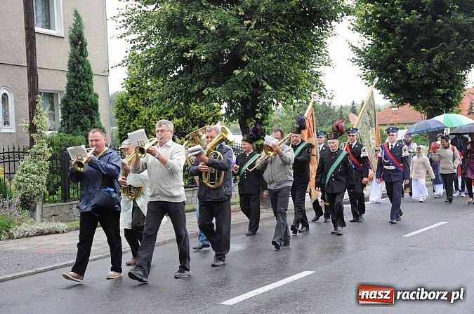 Zdjęcie w galerii na portalu naszraciborz.pl: Bieńkowiczanie pielgrzymowali dziś do Raciborskiej Pani wiadomości z regionu