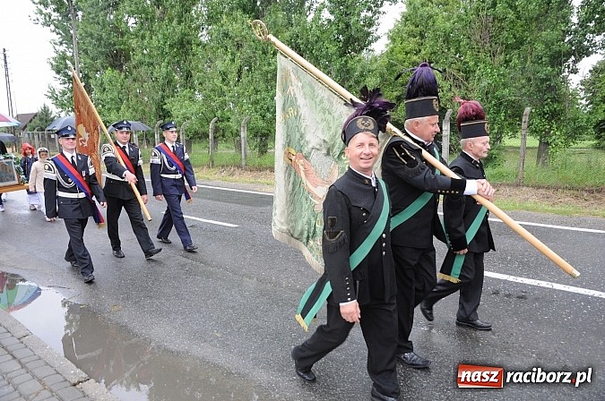 Zdjęcie w galerii na portalu naszraciborz.pl: Bieńkowiczanie pielgrzymowali dziś do Raciborskiej Pani wiadomości z regionu