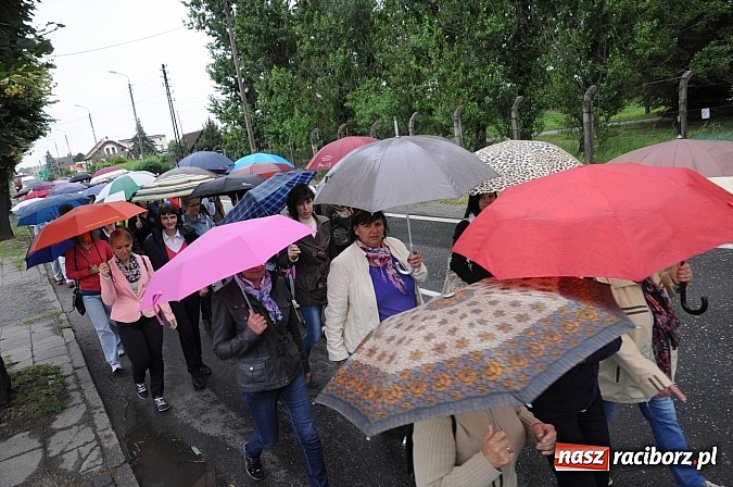 Zdjęcie w galerii na portalu naszraciborz.pl: Bieńkowiczanie pielgrzymowali dziś do Raciborskiej Pani wiadomości z regionu