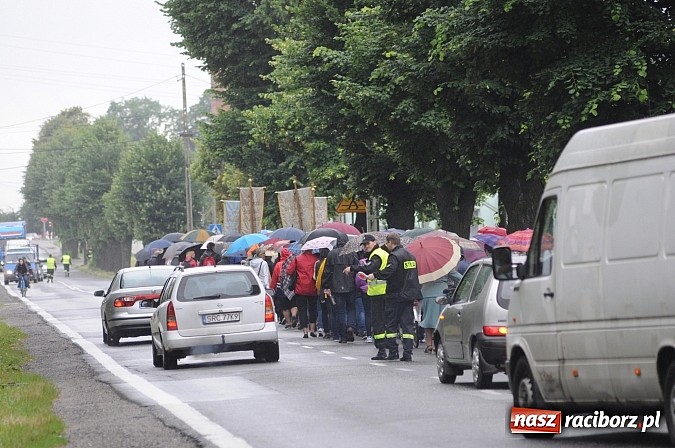 Zdjęcie w galerii na portalu naszraciborz.pl: Bieńkowiczanie pielgrzymowali dziś do Raciborskiej Pani wiadomości z regionu