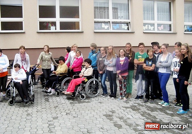 Zdjęcie w galerii na portalu naszraciborz.pl: Szkolna paraolimpiada w Krzyżanowicach wiadomości z regionu