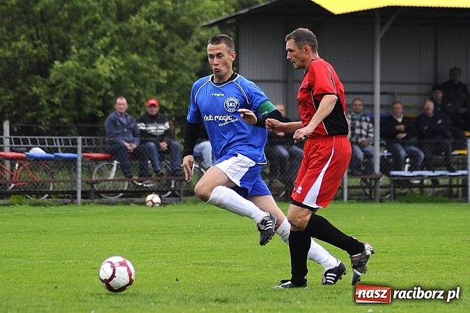 Zdjęcie w galerii na portalu naszraciborz.pl: Mocne zakończenie sezonu w Krzyżanowicach: gole, kartki i emocje wiadomości z regionu