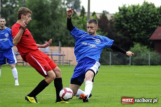 Zdjęcie w galerii na portalu naszraciborz.pl: Mocne zakończenie sezonu w Krzyżanowicach: gole, kartki i emocje wiadomości z regionu