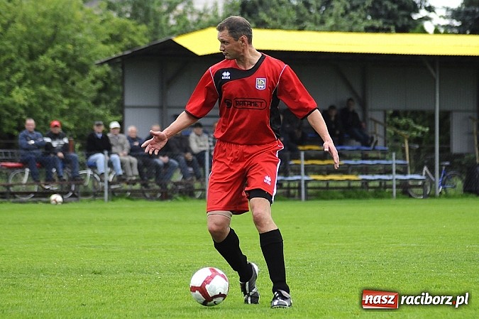 Zdjęcie w galerii na portalu naszraciborz.pl: Mocne zakończenie sezonu w Krzyżanowicach: gole, kartki i emocje wiadomości z regionu