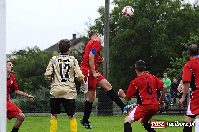 Zdjęcie w galerii na portalu naszraciborz.pl: Mocne zakończenie sezonu w Krzyżanowicach: gole, kartki i emocje wiadomości z regionu
