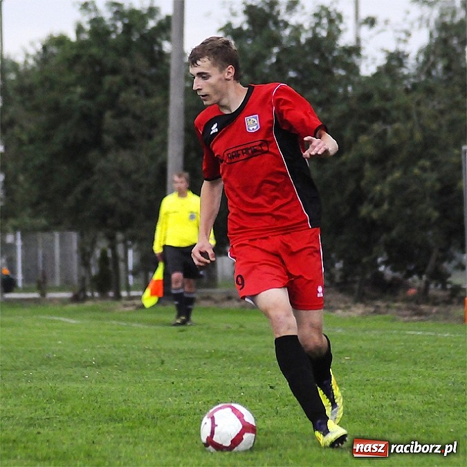 Zdjęcie w galerii na portalu naszraciborz.pl: Mocne zakończenie sezonu w Krzyżanowicach: gole, kartki i emocje wiadomości z regionu