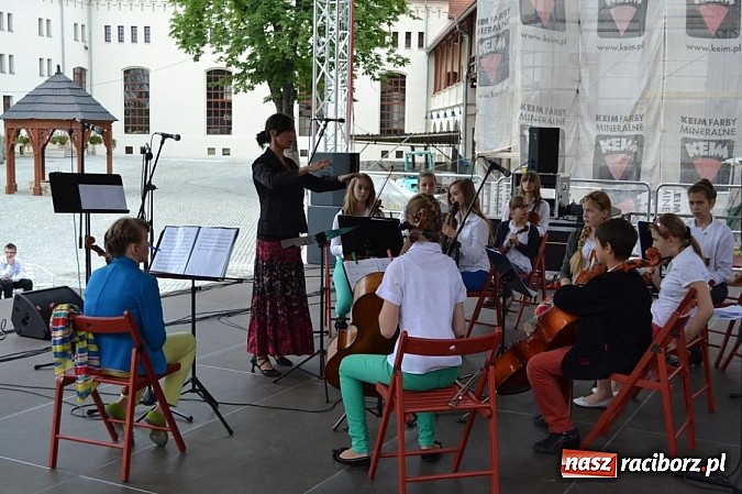 Zdjęcie w galerii na portalu naszraciborz.pl: Musica Cantuaris zabrzmiała na Zamku wiadomości z regionu