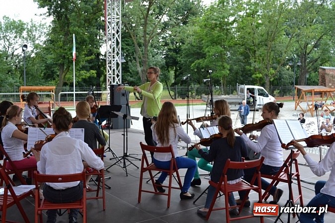 Zdjęcie w galerii na portalu naszraciborz.pl: Musica Cantuaris zabrzmiała na Zamku wiadomości z regionu